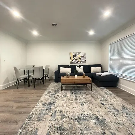New Apt 2 Bed 2 Bath With Amazing Patio